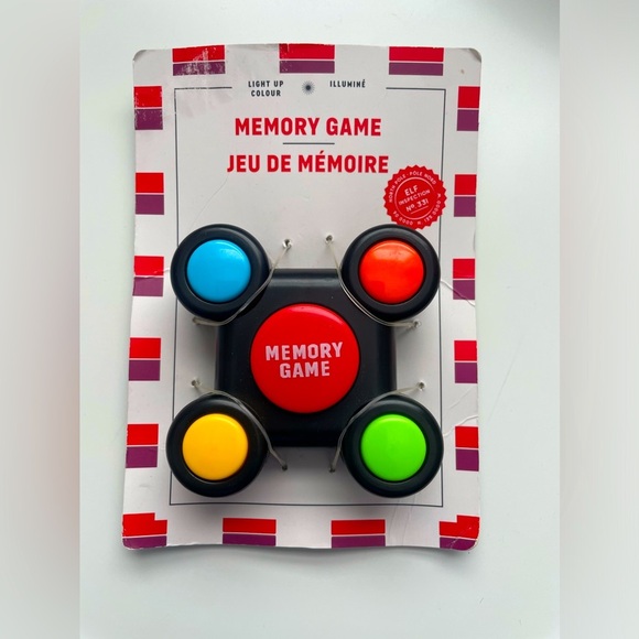 Lot of 4 - Rubix cube, Monopoly, Dominos and Simon (NWT & USED) - Picture 7 of 12